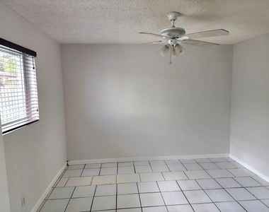 750 Sw 2 Street - Photo Thumbnail 6