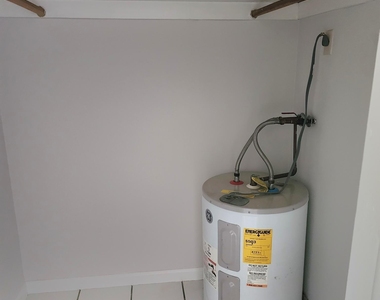 750 Sw 2 Street - Photo Thumbnail 7
