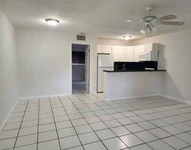 750 Sw 2 Street - Photo Thumbnail 3