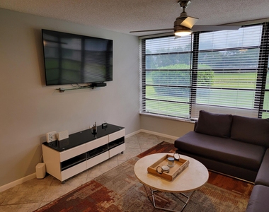 3540 Whitehall Drive - Photo Thumbnail 9