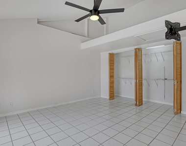 1279 Periwinkle Place - Photo Thumbnail 14