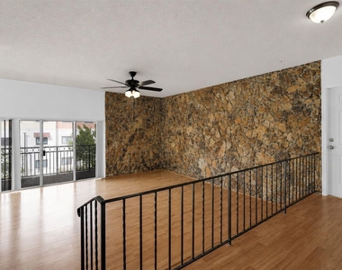 4850 Sw 63rd Terrace - Photo Thumbnail 3