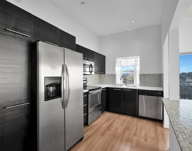 4850 Sw 63rd Terrace - Photo Thumbnail 6