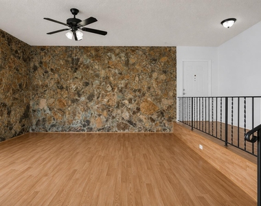4850 Sw 63rd Terrace - Photo Thumbnail 2