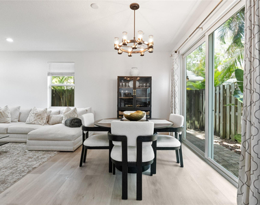 417 Sw 8th Street - Photo Thumbnail 3