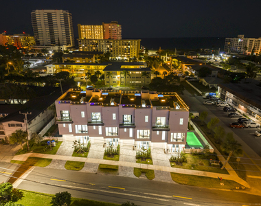 1002 N Riverside Drive - Photo Thumbnail 24