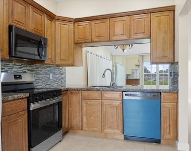 5540 S Lakewood Cir Circle S - Photo Thumbnail 10
