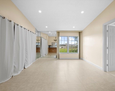 5540 S Lakewood Cir Circle S - Photo Thumbnail 5