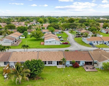 5540 S Lakewood Cir Circle S - Photo Thumbnail 41