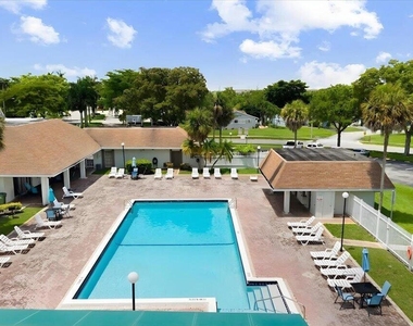 5540 S Lakewood Cir Circle S - Photo Thumbnail 42