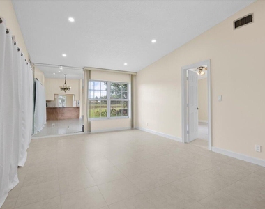 5540 S Lakewood Cir Circle S - Photo Thumbnail 6