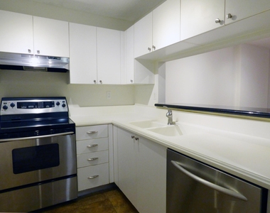 227 City View Drive - Photo Thumbnail 4
