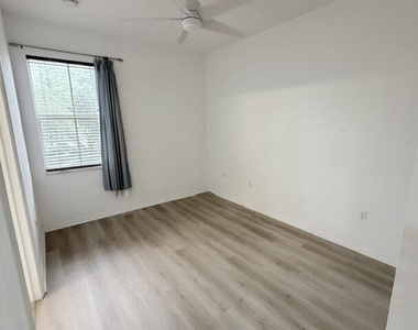 3126 Merrick Terrace - Photo Thumbnail 19
