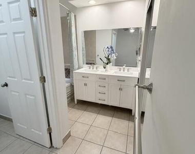 3126 Merrick Terrace - Photo Thumbnail 15