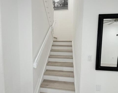 3126 Merrick Terrace - Photo Thumbnail 11
