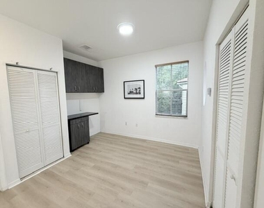 3126 Merrick Terrace - Photo Thumbnail 12