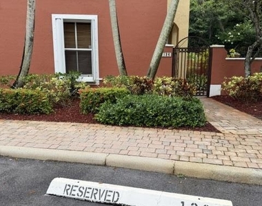3126 Merrick Terrace - Photo Thumbnail 25