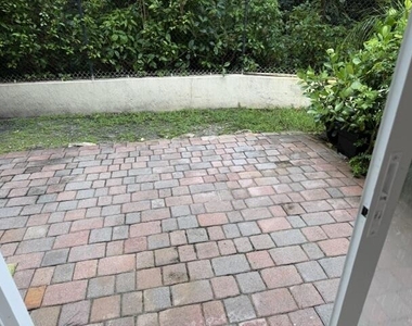 3126 Merrick Terrace - Photo Thumbnail 23