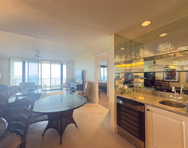 800 Ocean Drive - Photo Thumbnail 6