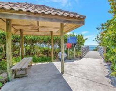 800 Ocean Drive - Photo Thumbnail 28