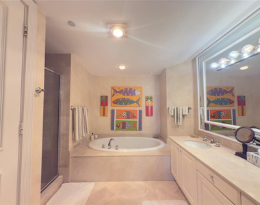 800 Ocean Drive - Photo Thumbnail 11
