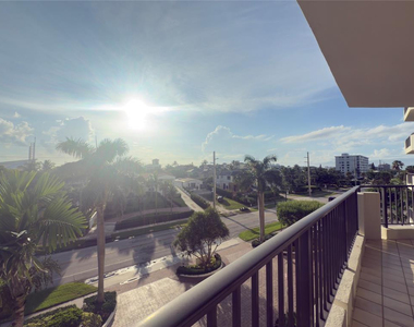 800 Ocean Drive - Photo Thumbnail 18