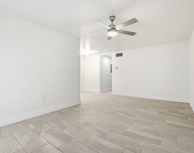 1747 Rodman Street - Photo Thumbnail 6