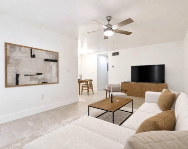 1747 Rodman Street - Photo Thumbnail 4