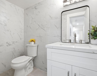 1747 Rodman Street - Photo Thumbnail 9