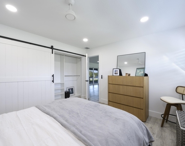8585 Se Palm Street - Photo Thumbnail 22