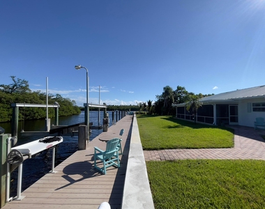 8585 Se Palm Street - Photo Thumbnail 30