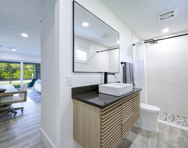 8585 Se Palm Street - Photo Thumbnail 19