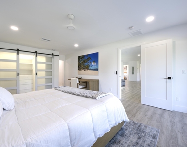 8585 Se Palm Street - Photo Thumbnail 17