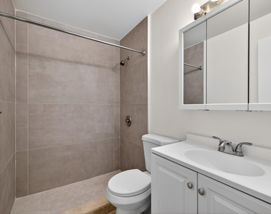 95 Ne 41st Street - Photo Thumbnail 7
