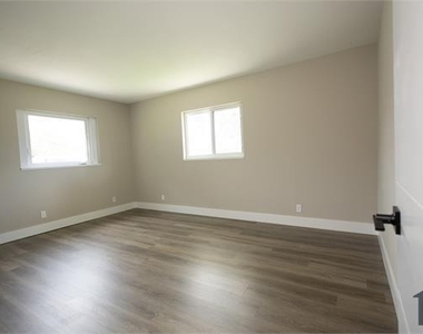 4409 Palm Avenue - Photo Thumbnail 5