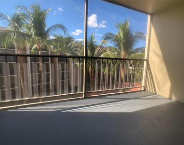 19455 Ne 10 Avenue - Photo Thumbnail 5