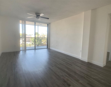 19455 Ne 10 Avenue - Photo Thumbnail 1