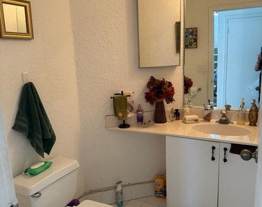 7418 Wescott Terrace - Photo Thumbnail 10