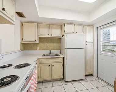 1333 E Hallandale Beach Boulevard - Photo Thumbnail 3