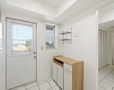1333 E Hallandale Beach Boulevard - Photo Thumbnail 4