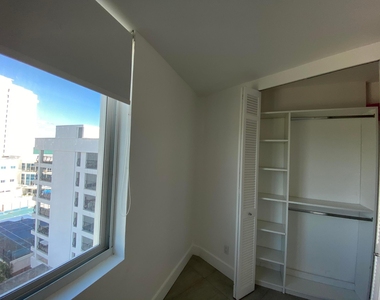 5401 Collins Avenue - Photo Thumbnail 19