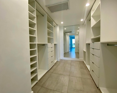5401 Collins Avenue - Photo Thumbnail 16