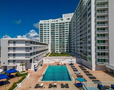 5401 Collins Avenue - Photo Thumbnail 32