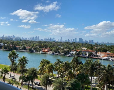 5401 Collins Avenue - Photo Thumbnail 23