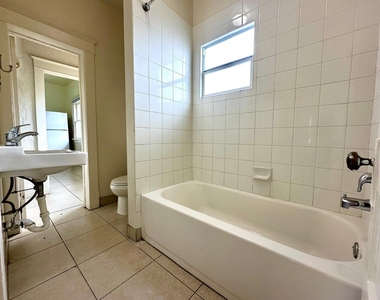 523 Valley Forge Road - Photo Thumbnail 5
