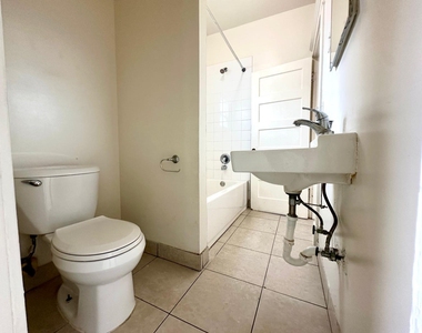 523 Valley Forge Road - Photo Thumbnail 11