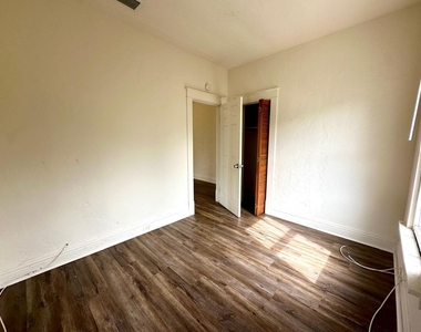 523 Valley Forge Road - Photo Thumbnail 13