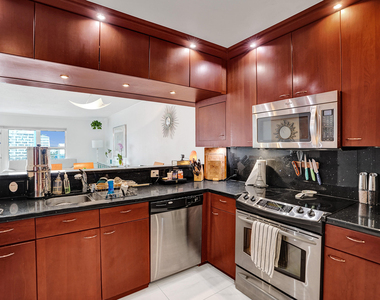 3000 E Sunrise Boulevard - Photo Thumbnail 28