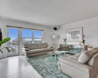 3000 E Sunrise Boulevard - Photo Thumbnail 19