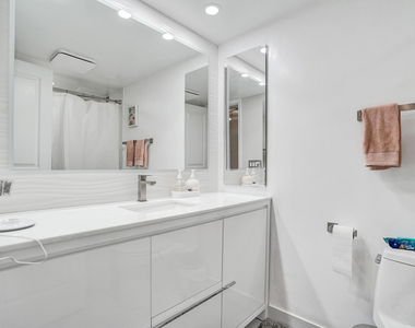 3000 E Sunrise Boulevard - Photo Thumbnail 41